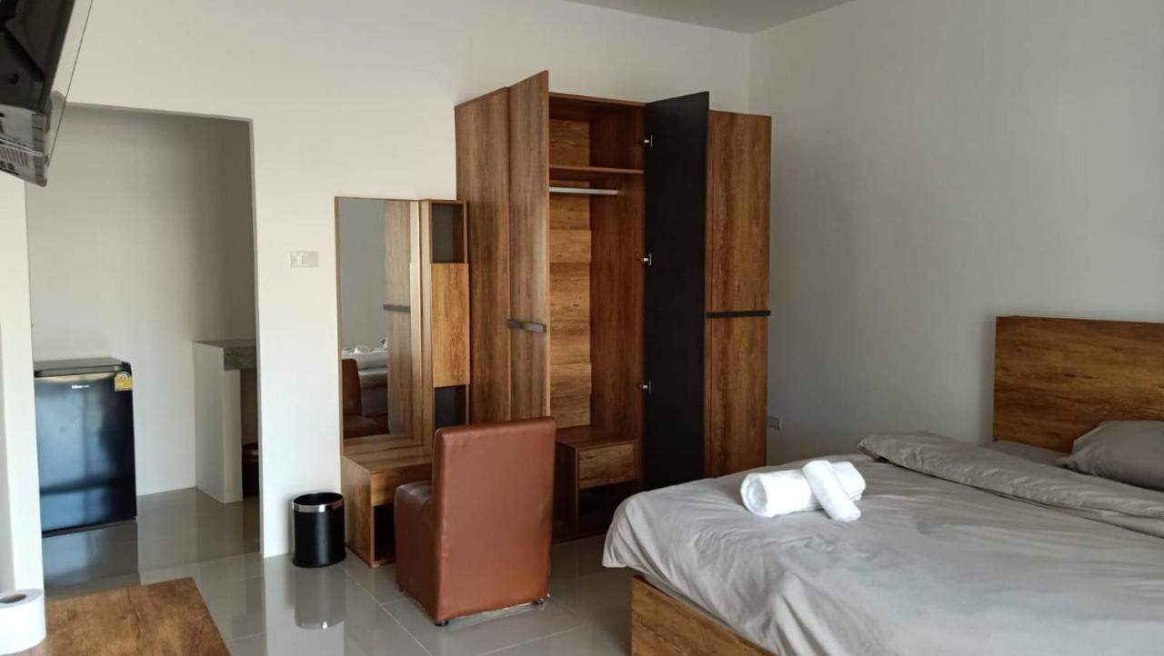 Taxim Residence Boutique Hotel Patong Exterior photo