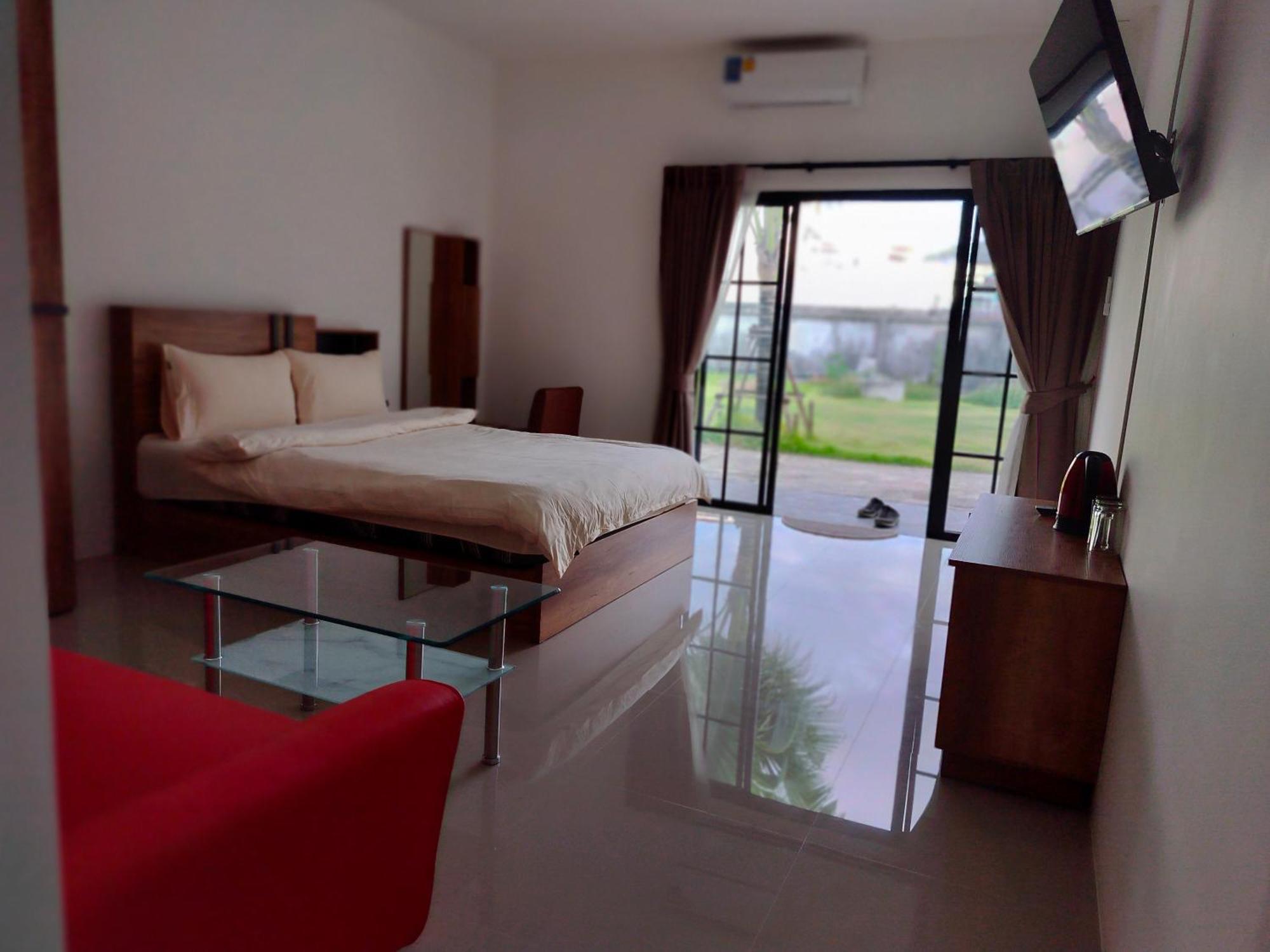 Taxim Residence Boutique Hotel Patong Exterior photo