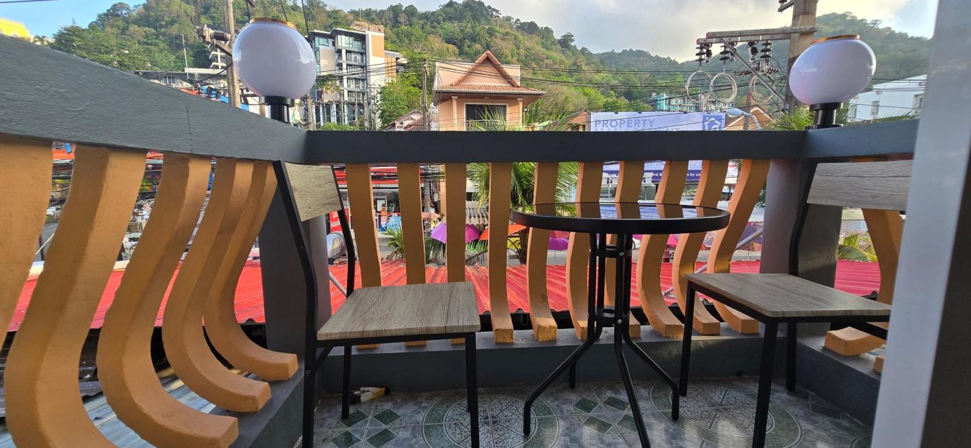 Taxim Residence Boutique Hotel Patong Exterior photo
